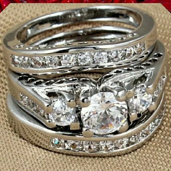 Jewelry - 3Pc Sz  wedding ring set